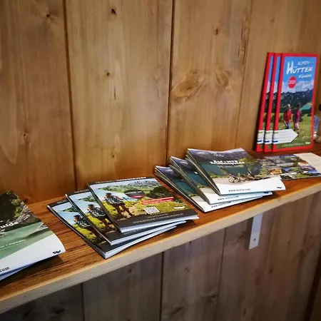 Alpen-ferienwohnung Bei Neuschwanstein - 6 Pers - Terrasse - Ruhige Lage - Wandern & Skifahren *